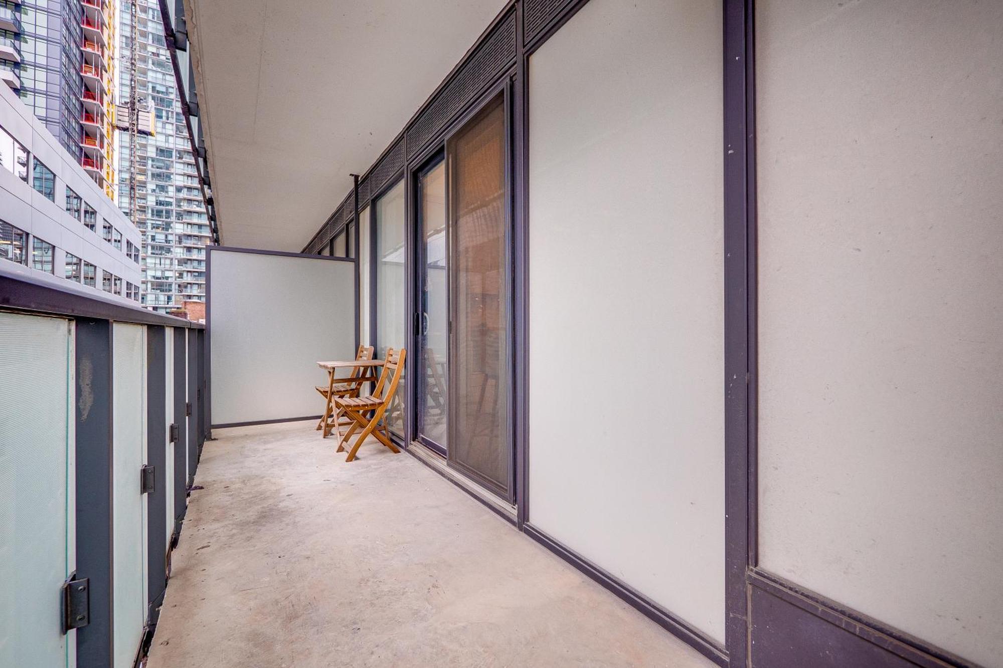 Modern Suite On Peter St - City View 多伦多 外观 照片